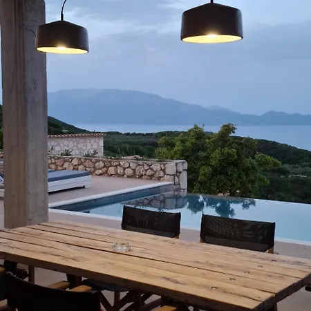 Aroa Eco Living Experience Ferienhaus *