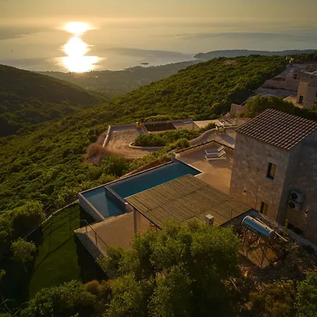 Vakantiehuis Aroa Eco Living Experience Volímai